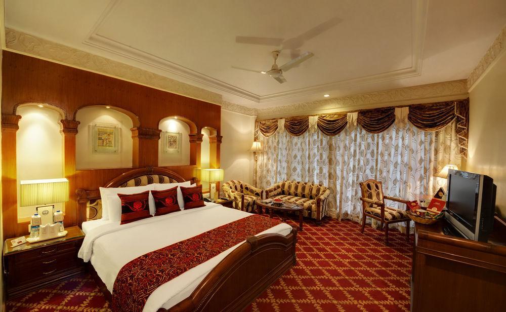 Hotel Babylon International Rāipur Exterior foto